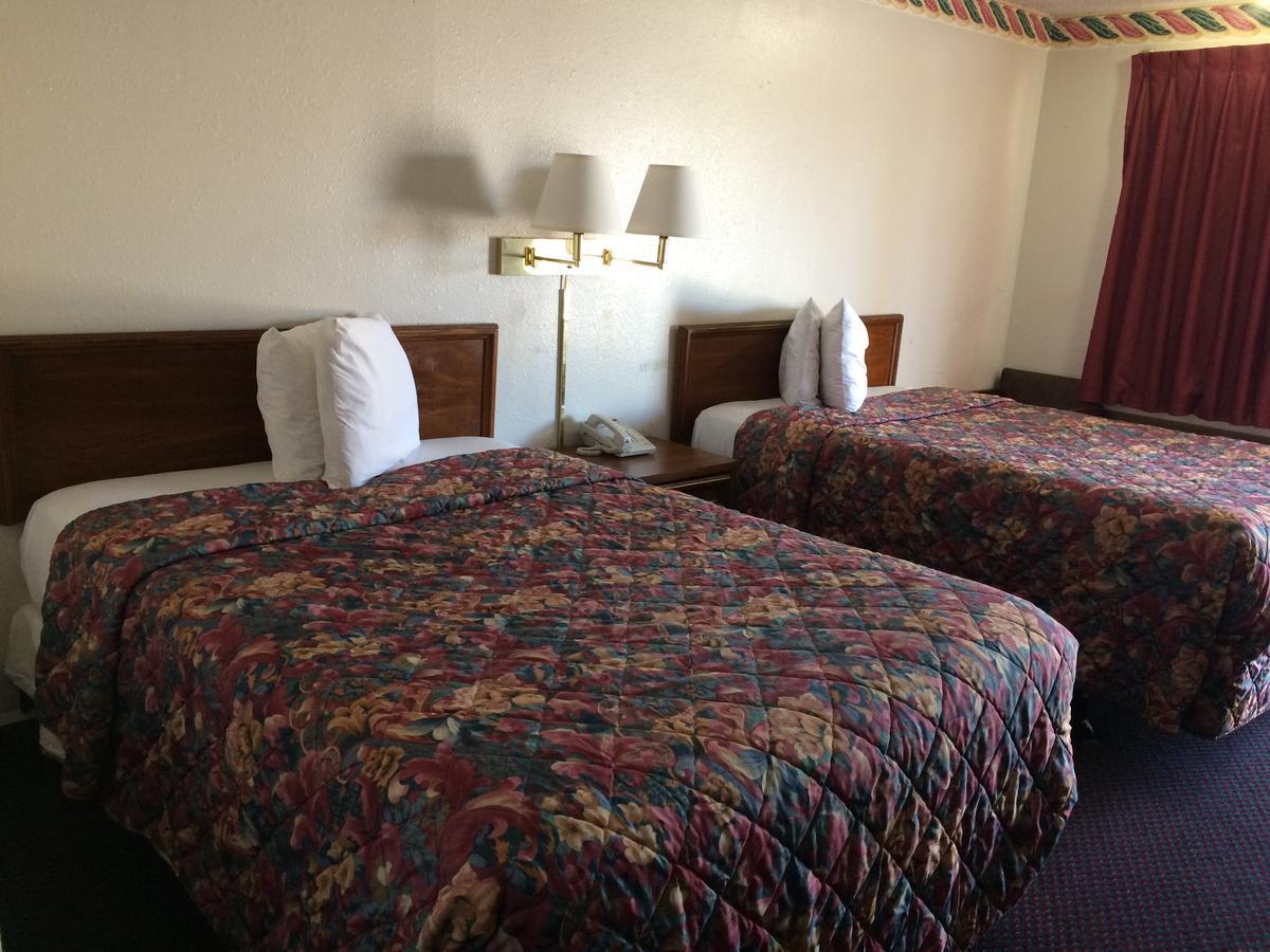 Rexdale Inn Seminole Exterior photo